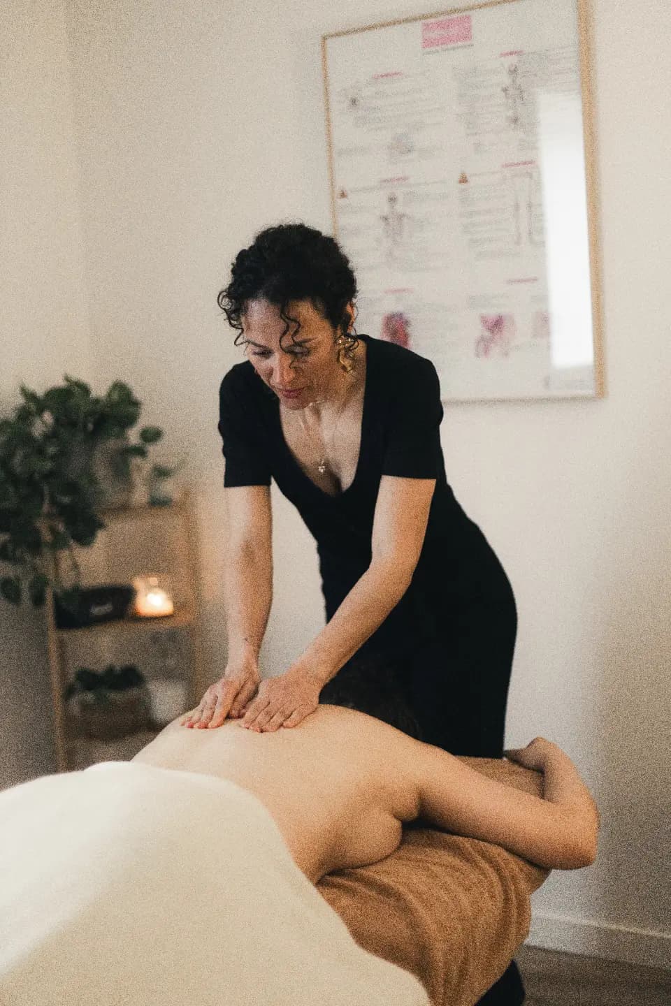Massage intuitif aux huiles pratiqué par Laura Cherpeau à Tours